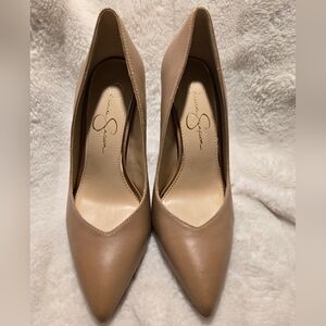 Jessica Simpson shoes 8,5